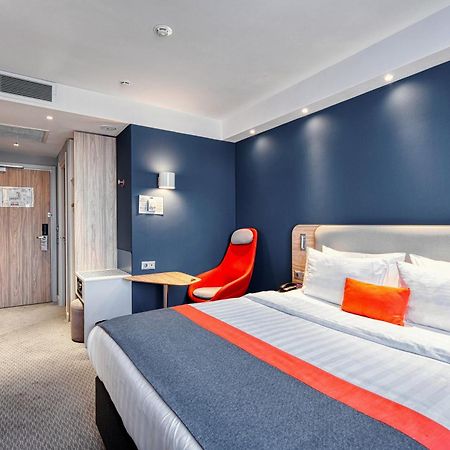 Holiday Inn Express - Almaty By Ihg Zewnętrze zdjęcie