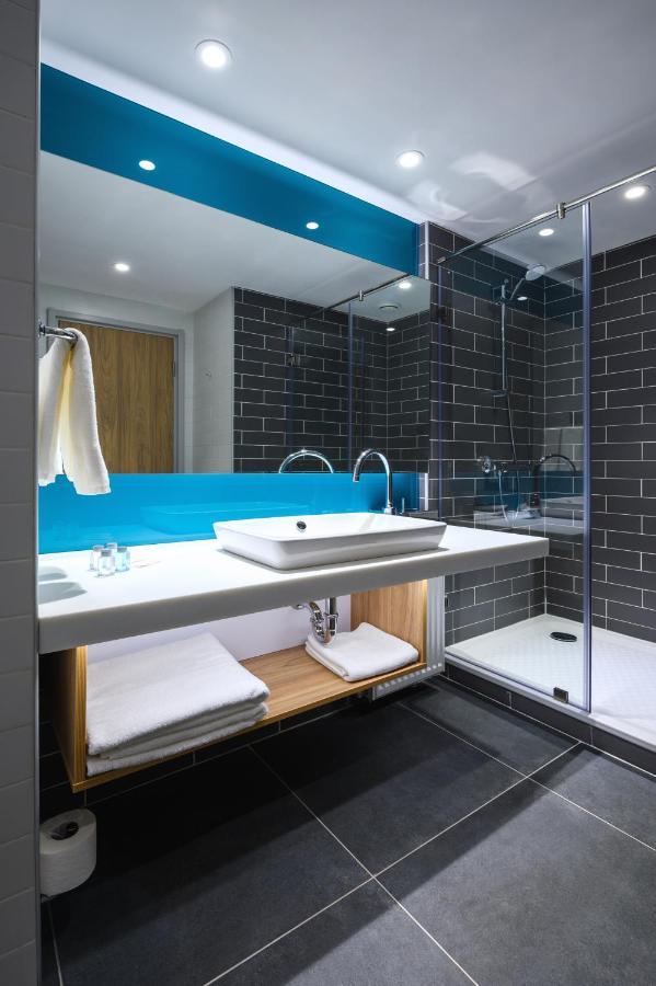 Holiday Inn Express - Almaty By Ihg Zewnętrze zdjęcie