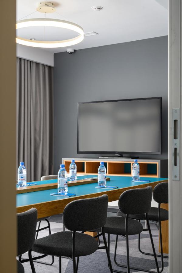 Holiday Inn Express - Almaty By Ihg Zewnętrze zdjęcie