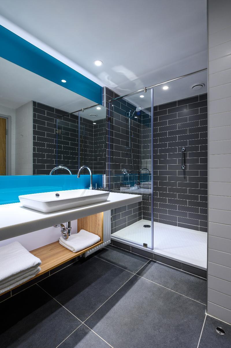 Holiday Inn Express - Almaty By Ihg Zewnętrze zdjęcie