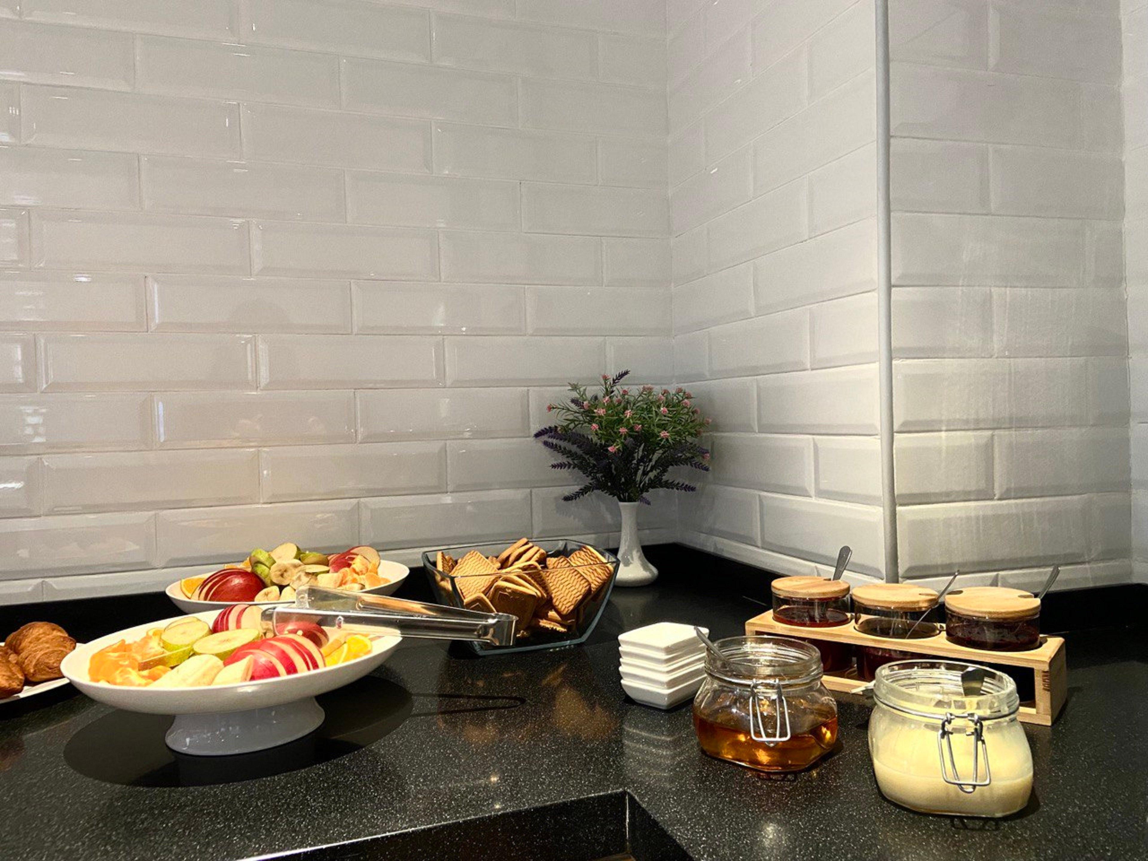 Holiday Inn Express - Almaty By Ihg Zewnętrze zdjęcie